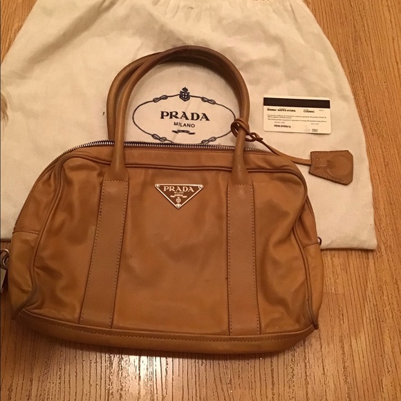 Prada Handbags - LUXURY Handbag 👜